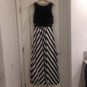 Betsy & Adam Black & White Evening Gown Long Prom Dress Wedding Guest Dress